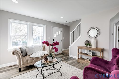 324 S 12th Ave, Hopewell, VA, 23860-3753 | Card Image