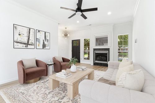 5721 W Legacy St, Fayetteville, AR, 72704-5559 | Card Image