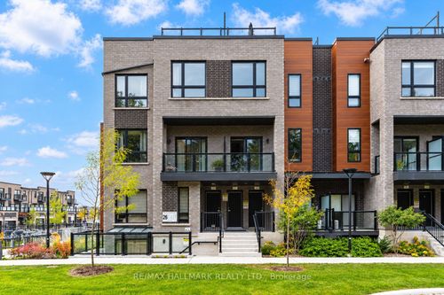 11-26 Lytham Green Cir, Newmarket, ON, L3Y0C7 | Card Image