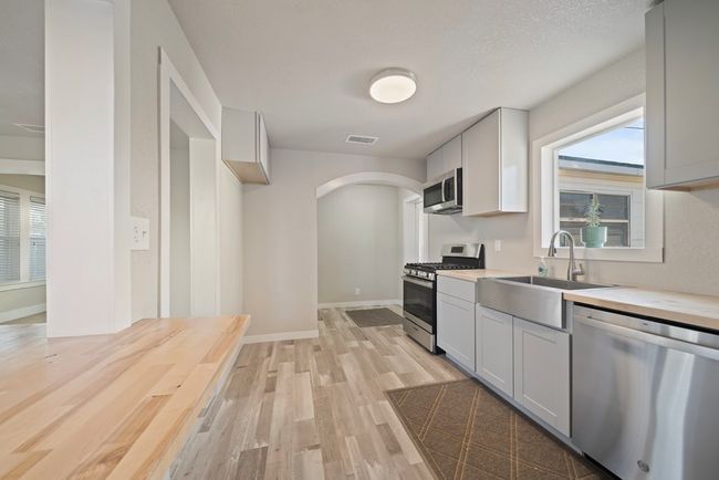 709 E 14 Th St, House other with 2 bedrooms, 2 bathrooms and null parking in Big Spring TX | Image 5