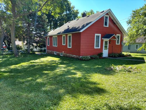 306 3rd St Se, Montgomery, MN, 56069-1618 | Card Image
