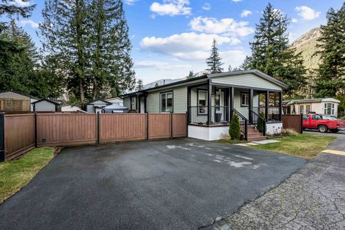 18-63071 Flood Hope Rd, Hope, BC, V0X1L2 | Card Image