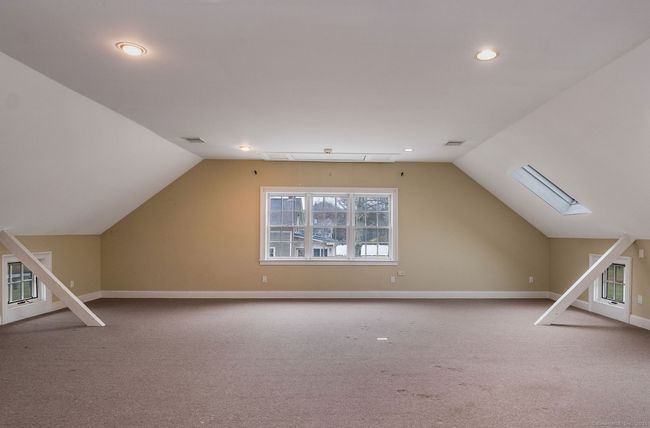 use as an auxiliary room, guest quarters, office space....endless possibilities! | Image 39