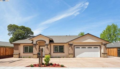 227 Holmes St, Livermore, CA, 94550 | Card Image