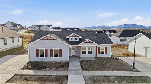697 W 20 N, Hyrum, UT, 84319-6725 | Card Image