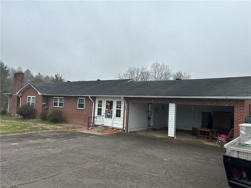 6428 Nc Highway 67, Boonville, NC, 27011-8199 | Card Image
