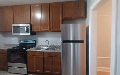 3-7307 S Bennett Avenue, Chicago, IL, 60649 | Card Image