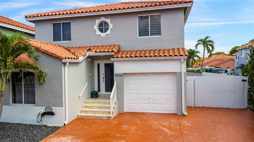8668 Nw 2nd Ter, Miami, FL, 33126-8309 | Card Image