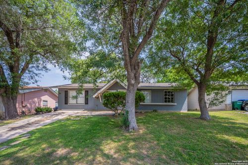 12231 El Santo Way, San Antonio, TX, 78233-6710 | Card Image