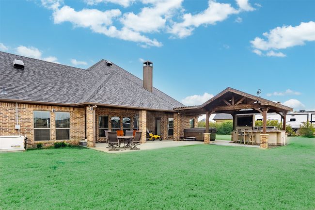 2921 W Alamosa Dr, House other with 4 bedrooms, 3 bathrooms and null parking in Terrell TX | Image 4