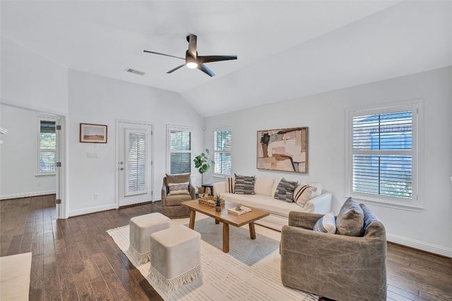 11413 Cherisse Dr, House other with 3 bedrooms, 2 bathrooms and 2 parking in Austin TX | Image 13