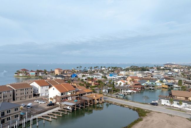 139 - 1313 Harbor Island Dr., Condo with 2 bedrooms, 2 bathrooms and 1 parking in Port Isabel TX | Image 19