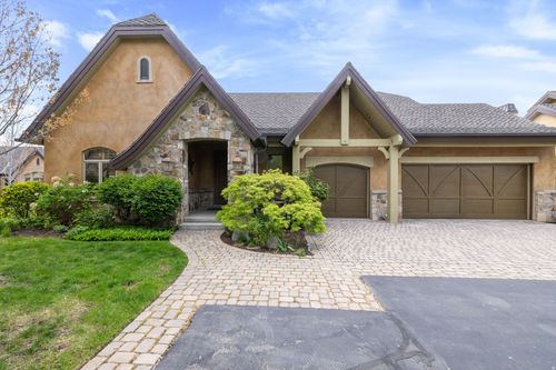 3168 E Bavarian Ct, Sandy, UT, 84093-6580 | Card Image