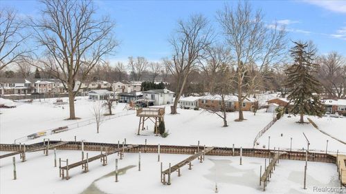 25651 S River Rd, Harrison Township, MI, 48045-5639 | Card Image