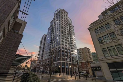 2005-777 Herald St, Victoria, BC, V8T0C7 | Card Image