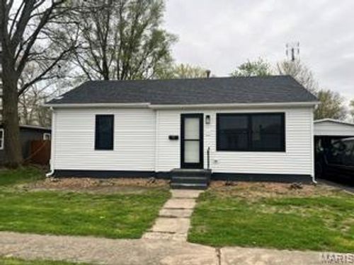 614 E Tyler Ave, Litchfield, IL, 62056-2472 | Card Image
