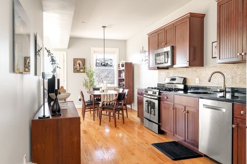 unit-3-412 Meridian St, Boston, MA, 02128-3397 | Card Image