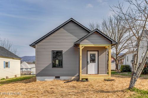 917 Washington Ave, Etowah, TN, 37331-1339 | Card Image