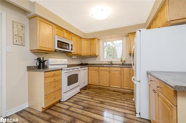 11 Hillside Dr, House other with 4 bedrooms, 3 bathrooms and 4 parking in Georgetown ON | Image 16