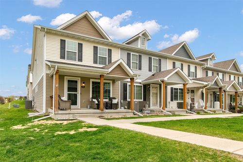 717 Cypress Pl, Norwalk, IA, 50211-3211 | Card Image