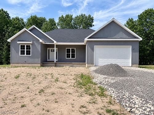 2306 Wilshire Drive, Cortland, OH, 44410 | Card Image
