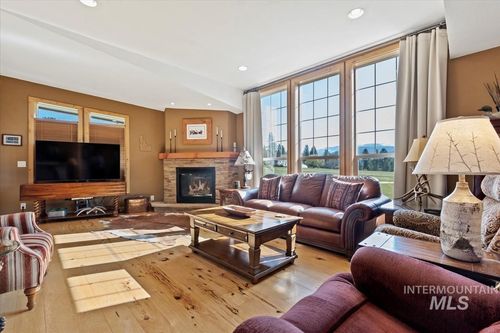 9 Spring Gulch Rd, Garden Valley, ID, 83622-5139 | Card Image