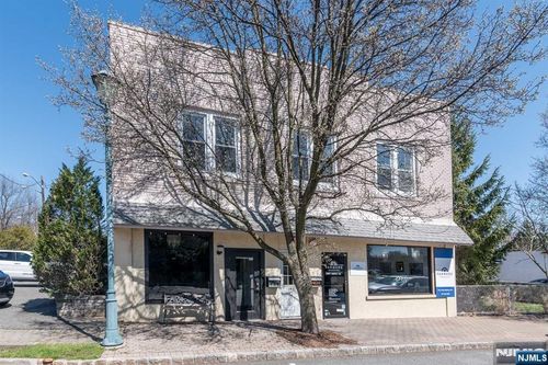 140 W Allendale Ave, Allendale, NJ, 07401-1742 | Card Image