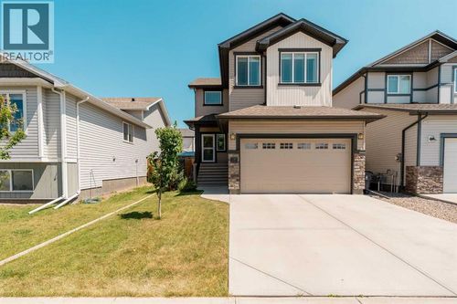 159 Pacific Landing W, Lethbridge, AB, T1J5N2 | Card Image