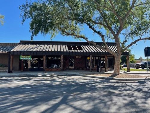 270 N 5th St, Coalinga, CA, 93210-1702 | Card Image