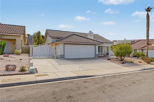 825 Cypress Pines Way, Henderson, NV, 89002-9152 | Card Image