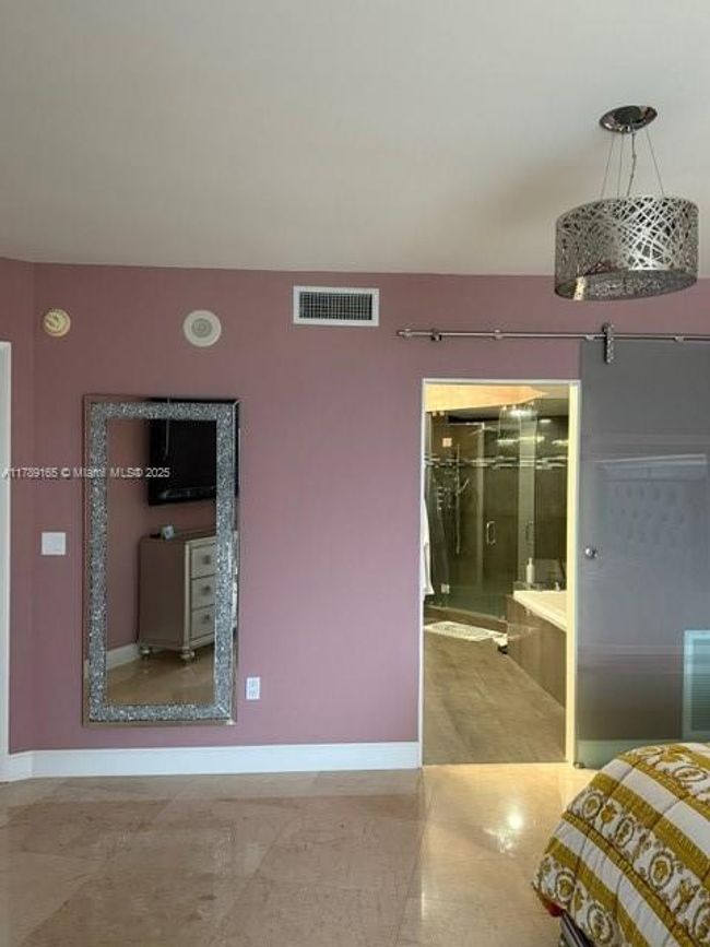 APT-2804 - 18911 Collins Ave, Condo with 2 bedrooms, 3 bathrooms and null parking in Sunny Isles Beach FL | Image 9