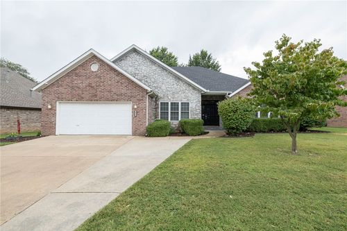 1072 Lexington Cir, Springdale, AR, 72762-8144 | Card Image