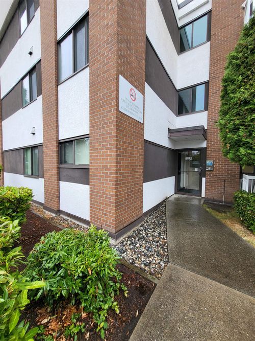 302-8020 Ryan Rd, Richmond, BC, V7A2E5 | Card Image