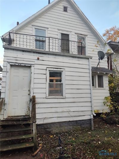 716 Clark Street, House other with 3 bedrooms, 1 bathrooms and 1 parking in Toledo OH | Image 2