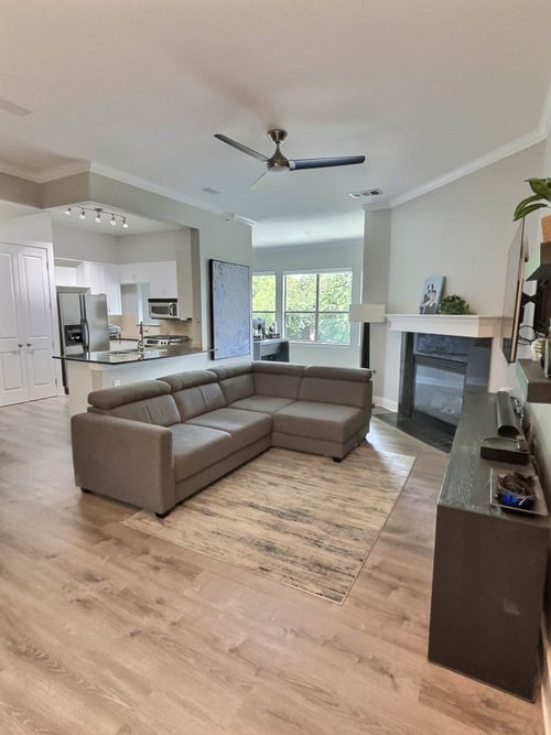 apt-421-2216 Thornton Rd, Austin, TX, 78704-5180 | Card Image