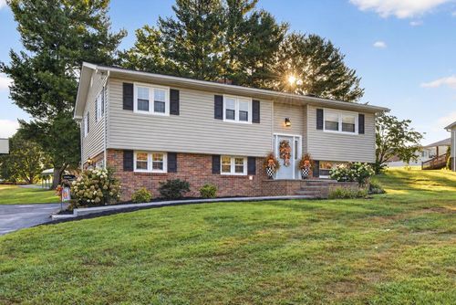 136 Patriot Circle, Bristol, VA, 24201 | Card Image