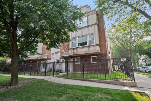 7248 N Damen Ave, Chicago, IL, 60645-2417 | Card Image