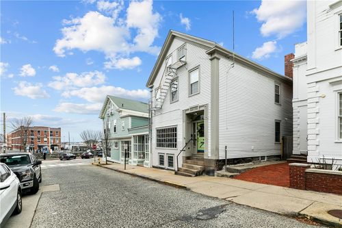 3-8 Franklin St, Newport, RI, 02840-3013 | Card Image