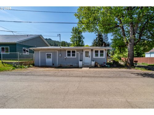 123 E A Ave, Drain, OR, 97435-0016 | Card Image