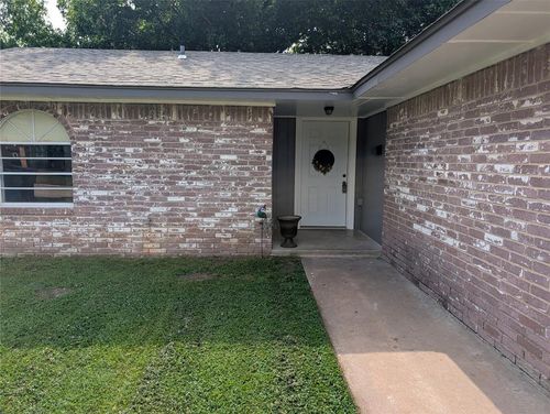 905 Royal Avenue, Midwest City, OK, 73130 | Card Image