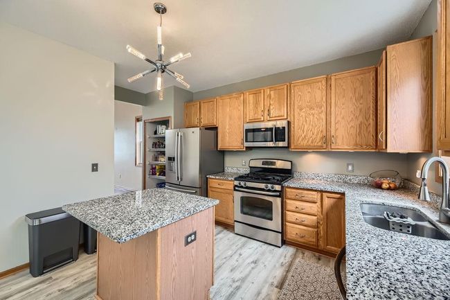 6788 Carlisle Curve - MLS Sized - 010 - 11 Kitchen.jpg | Image 9