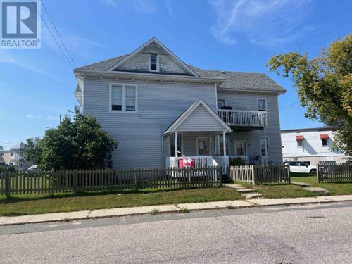 22 Lakeside Ave, Blind River, ON, P0R | Card Image