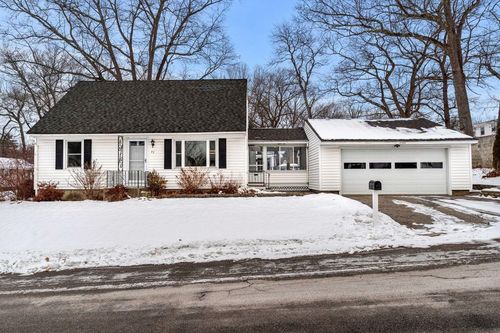 77 Saint James Ave, Manchester, NH, 03102-4944 | Card Image