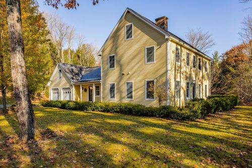 307 Remick Rd, White River Junction, VT, 05001-8904 | Card Image