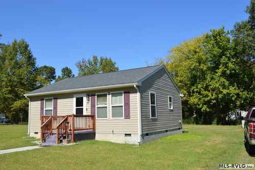 41 Wyatt St, Emporia, VA, 23847-2264 | Card Image