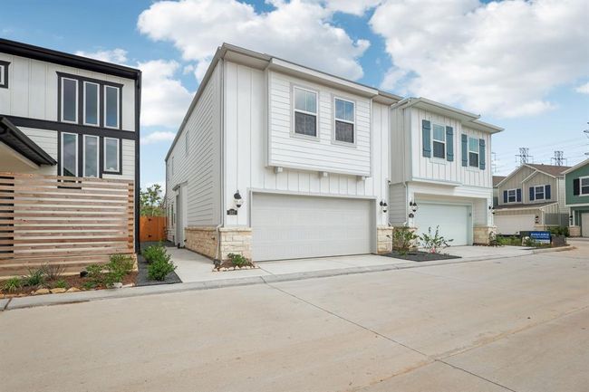 537 Morning Tide Ln, House other with 3 bedrooms, 3 bathrooms and 2 parking in Kemah TX | Image 4