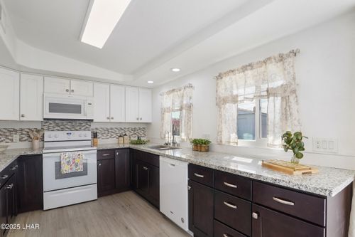 1880 Biscayne Ln, Lake Havasu City, AZ, 86403-4710 | Card Image