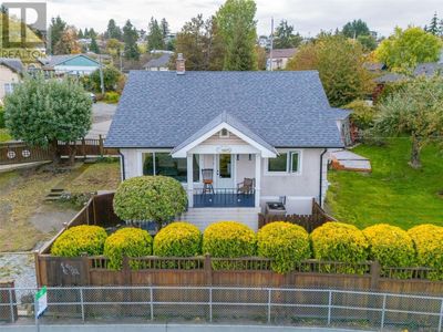 1671 Stewart Ave, House other with 2 bedrooms, 2 bathrooms and 4 parking in Nanaimo BC | Image 1