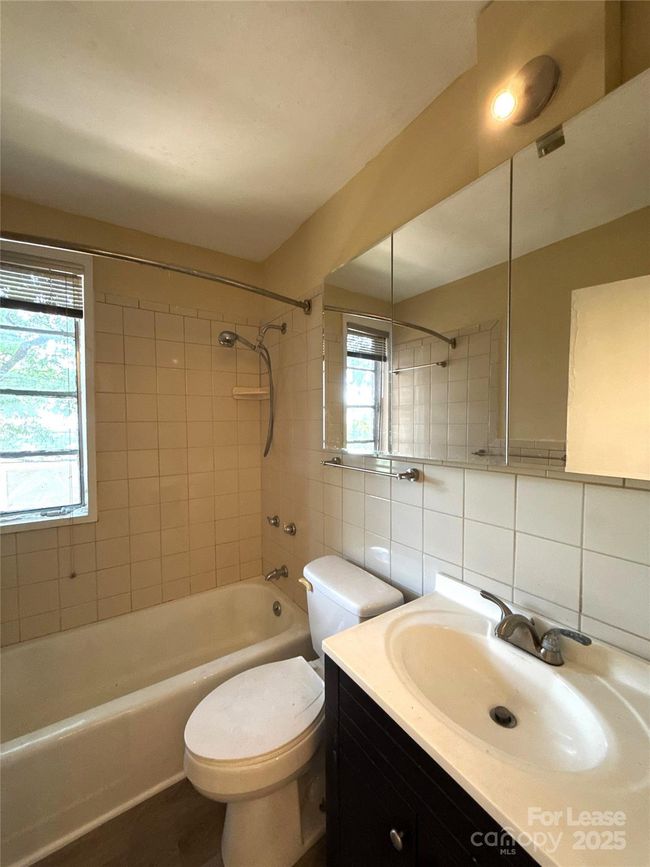APT-208 - 2126 E 7 Th St, Condo with 1 bedrooms, 1 bathrooms and null parking in Charlotte NC | Image 5
