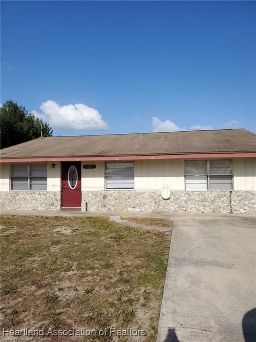 1124 Denise Ave, Sebring, FL, 33870-4211 | Card Image